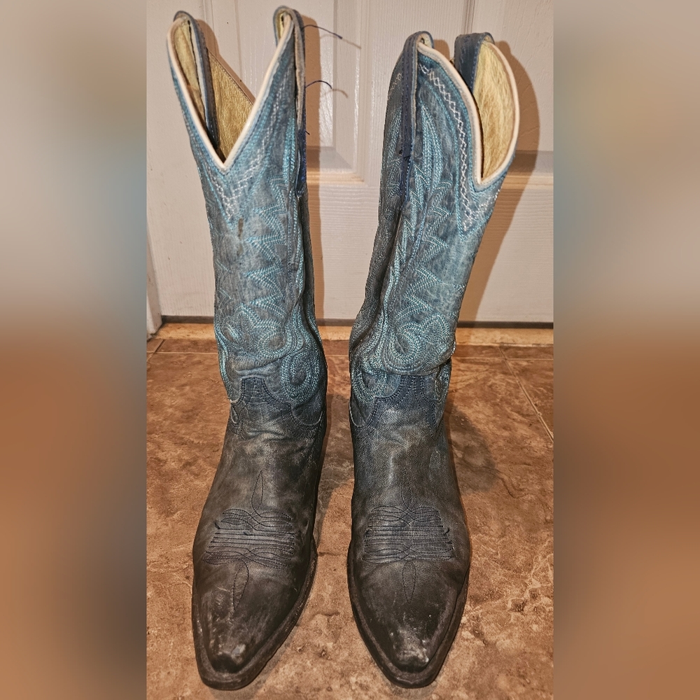 Cowboy boots